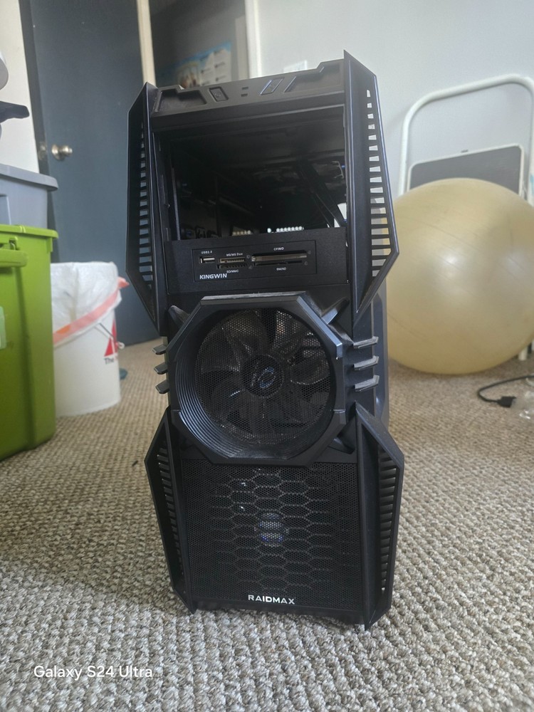 RAIDMAX ATX Mid‑Tower Gaming Case w/ Kingwin 750W PSU & Multi‑Card Reader – Iron