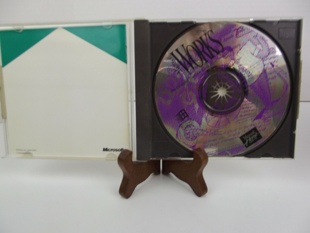 Microsoft Works CD-ROM Microsoft Home COA