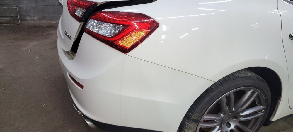 2016 Maserati Ghibli Cowl Vent Panel