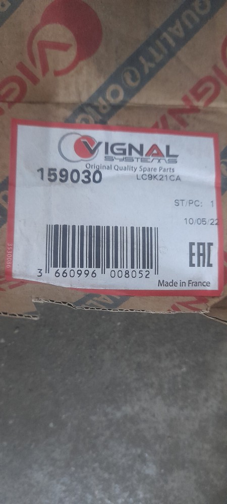 159030 VIGNAL REAR TAIL LIGHT LAMP UNIT COMBINATION