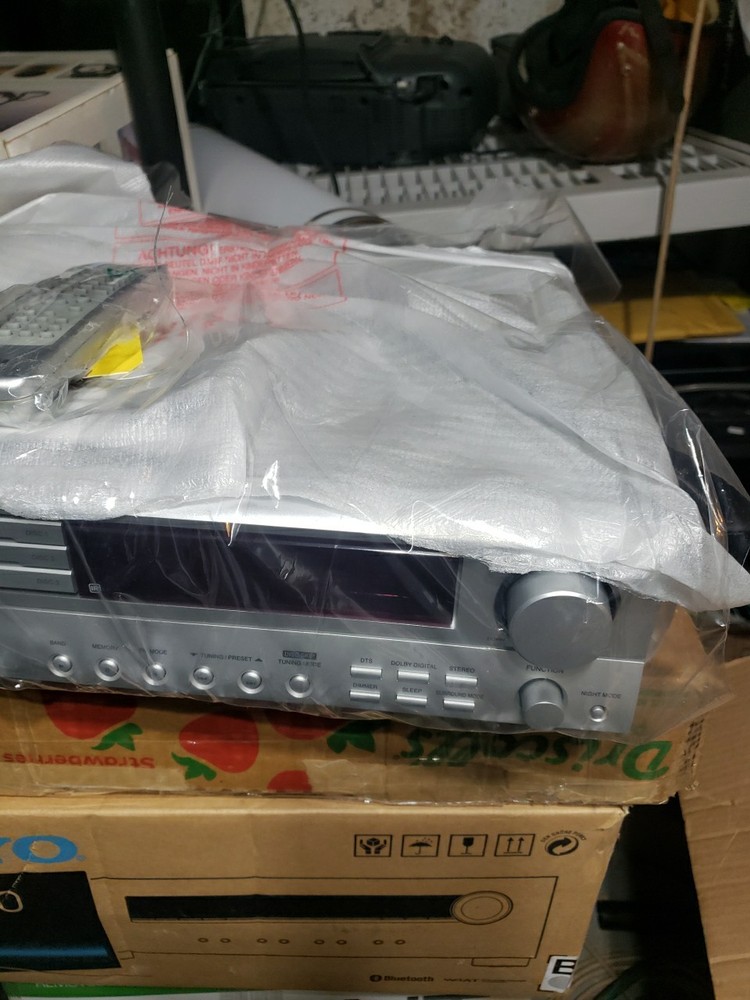 RCA 3 DVD Changer/Receiver HTS-3000 Bundle