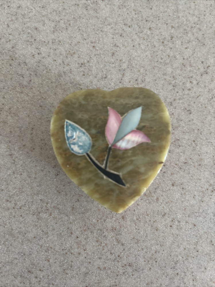 Heart shaped flower agate ear ring container