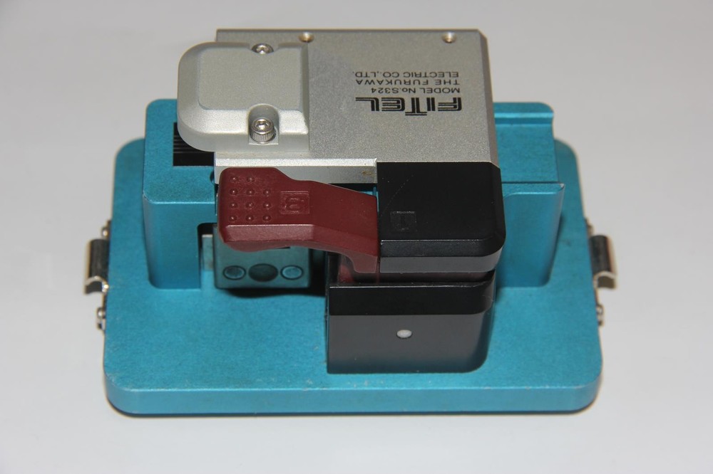 FITEL S324 Optical Fiber Cleaver