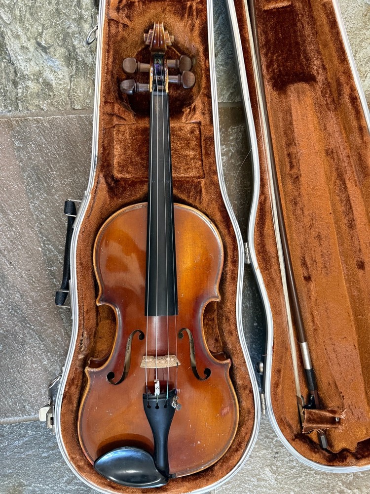 3/4 size Violin with case.  Made in Germany