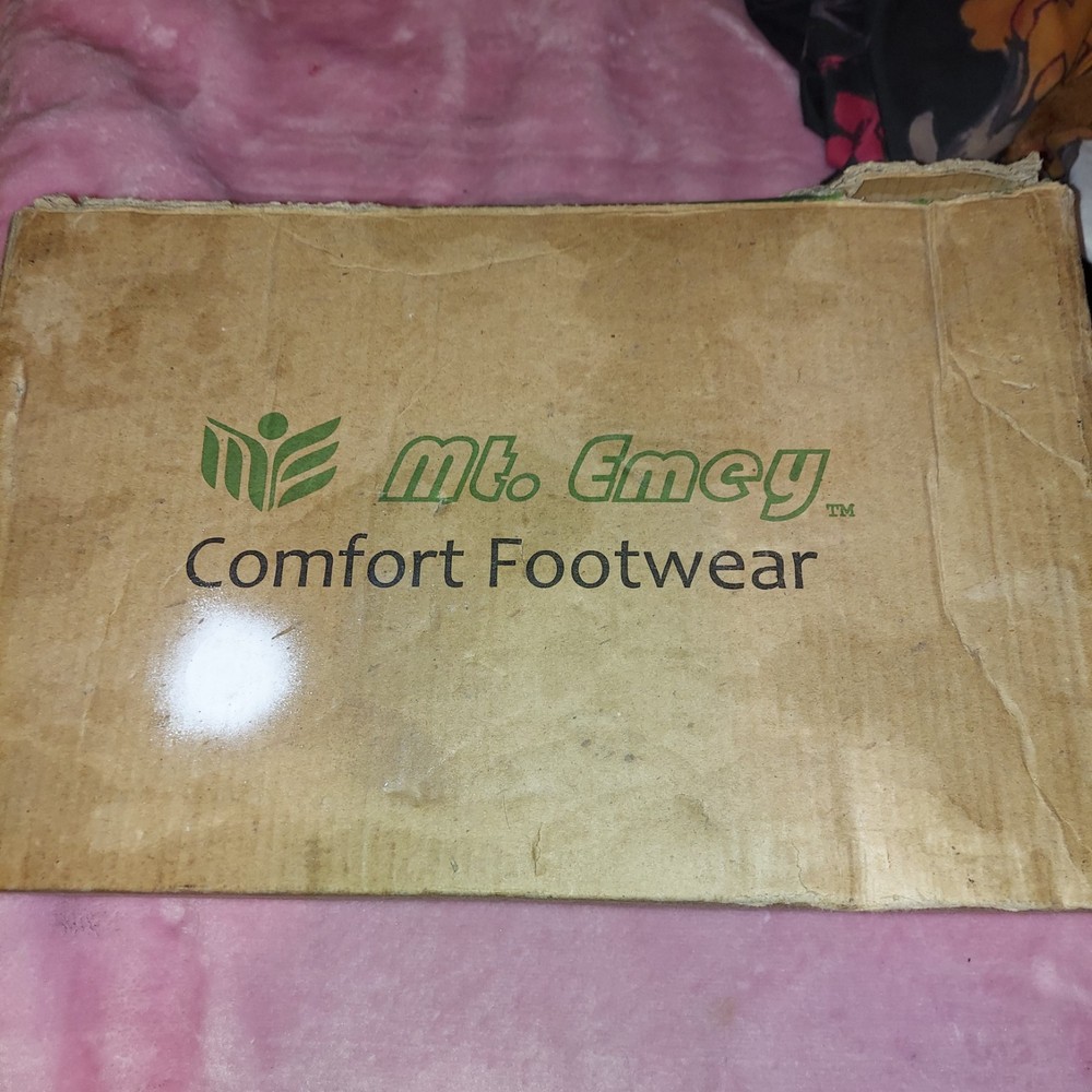 Mt.Emey Comfort Shoes