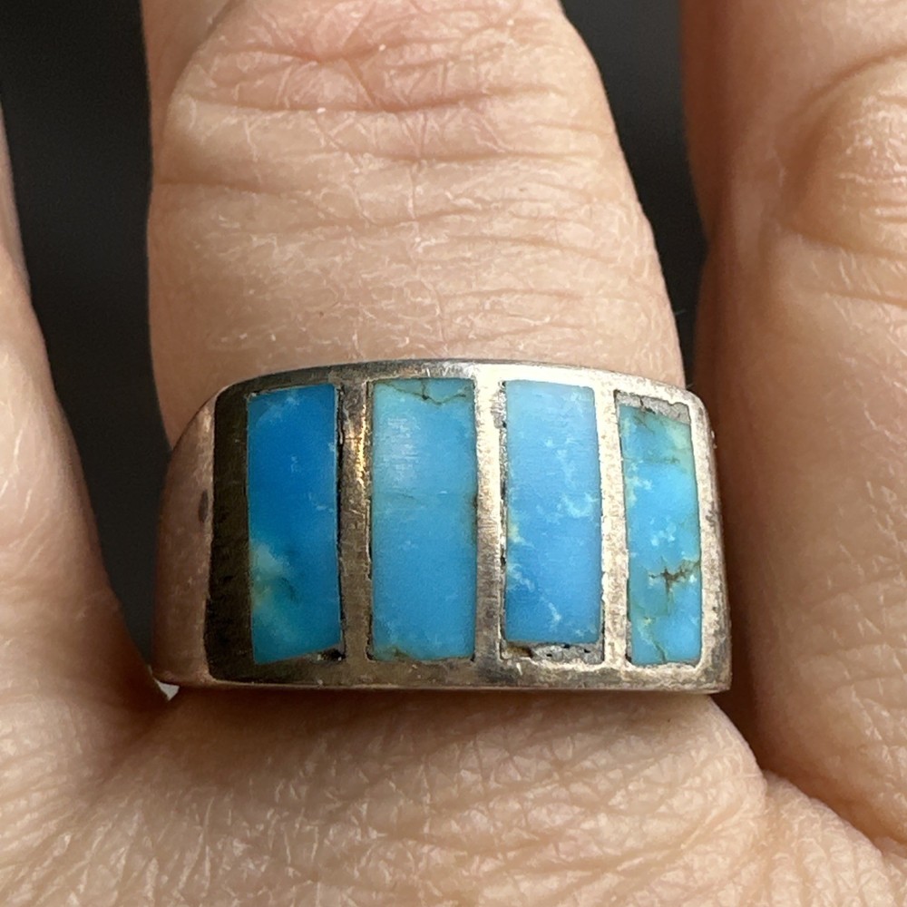 Vintage Sterling Silver Size 8.4 Turquoise Ring