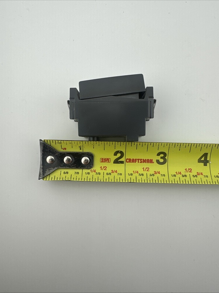 Vimar Idea 17003 1P / 16 / AX / 250 V ~ Grey 2 Way Switch