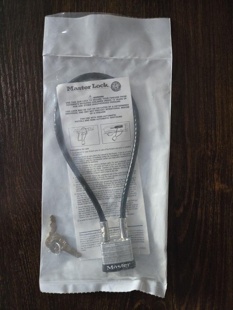 MASTER LOCK CABLE GUN LOCK ( NEW )