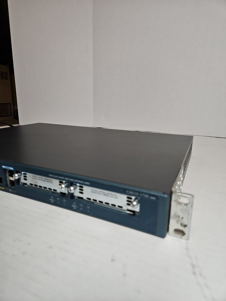 Cisco Systems 1760 Cisco 1700 Series Modular Access Network Router Switch