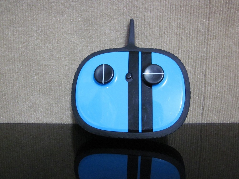 Sharper Image Road Rage Speed Bumpers Blue Remote Control Only Tested