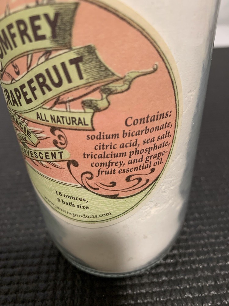 Pharmacie Soak – Comfrey & Grapefruit All Natural 16oz Effervescent ￼