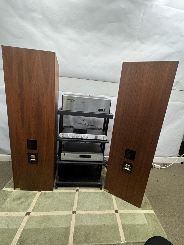 Acoustic Research AR Classic Speaker Model 30