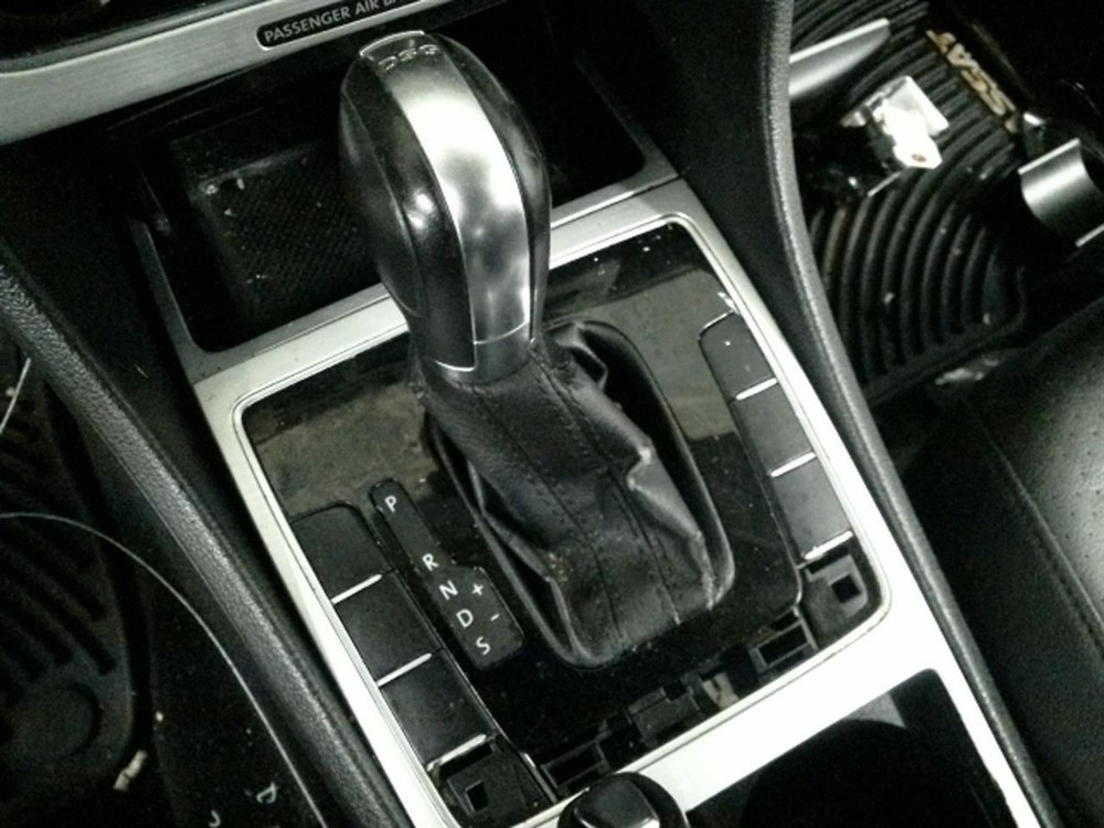 PASSAT 2012 High Mounted Stop Light 104748451