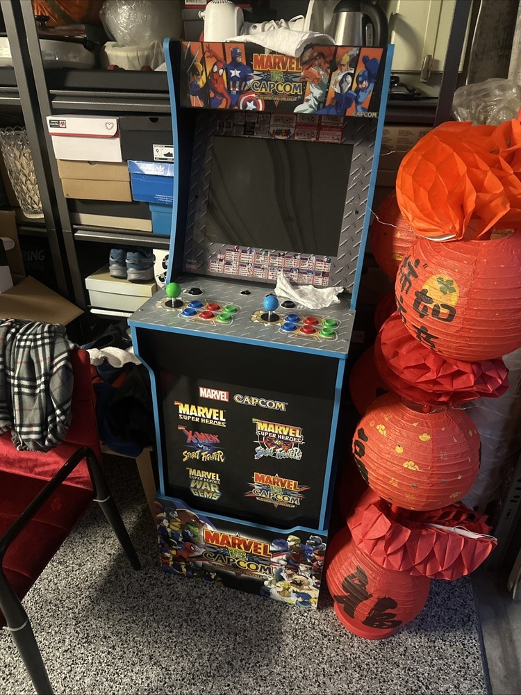 Arcade1UP Marvel vs Capcom Arcade 5 Games In 1, With Riser/ Stool