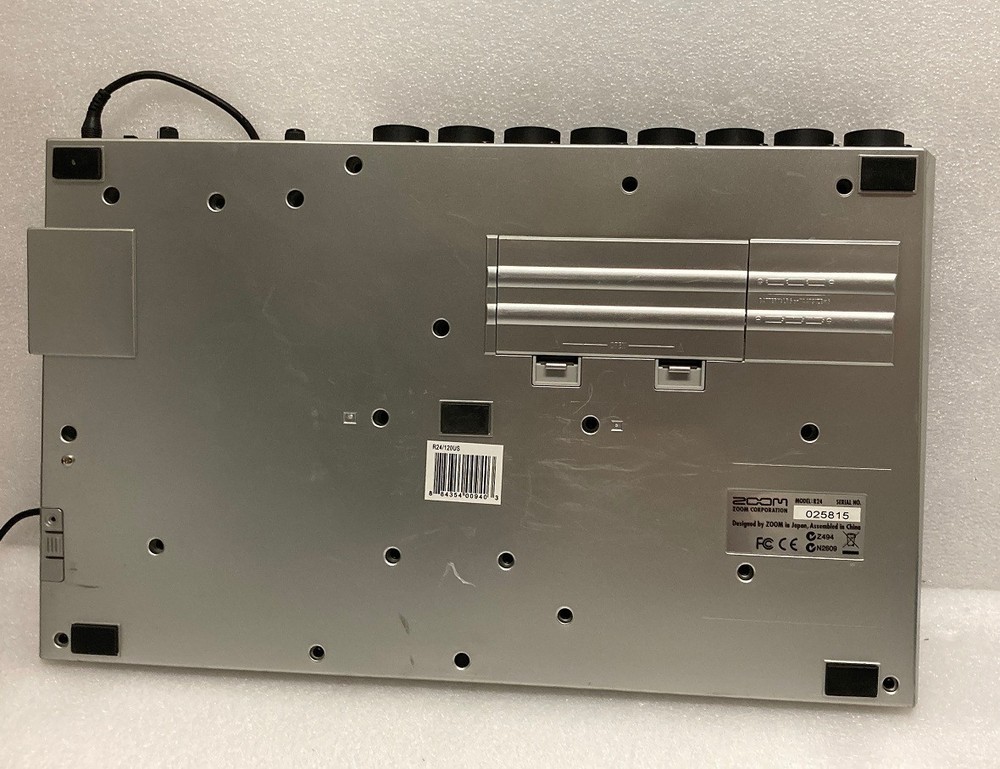 Zoom R24 24 Multi-Track Recorder