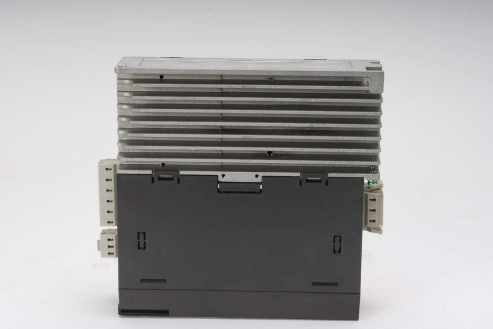 Delta ASD-A2-0121-F Servo Drive