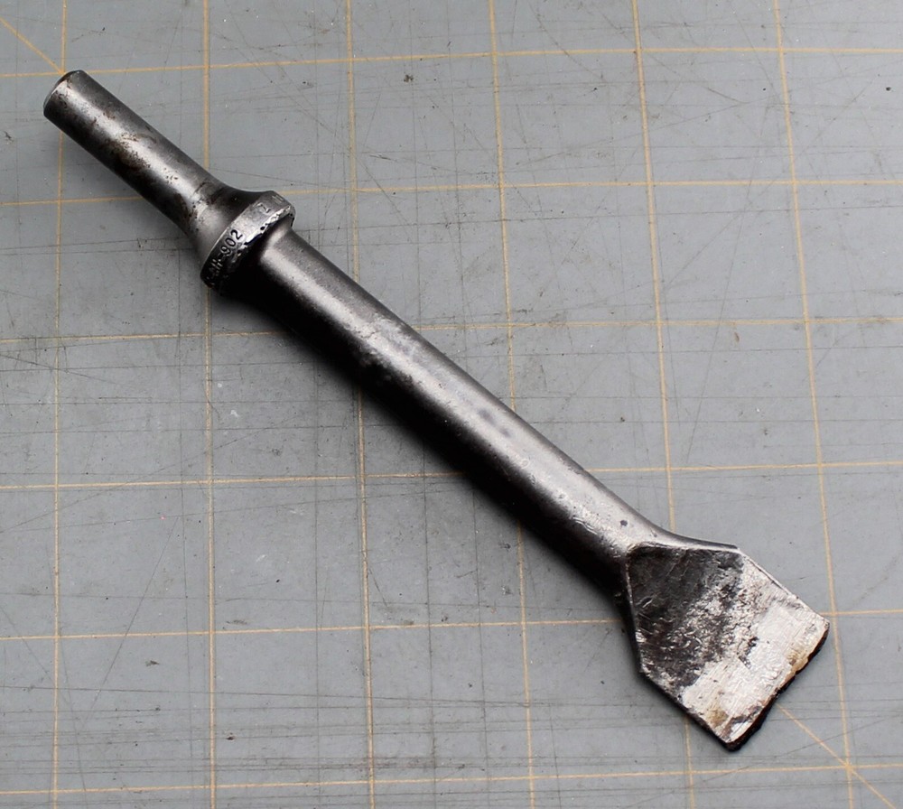 Mac Tools AH902 Air Hammer .401 Shank Flat Chisel