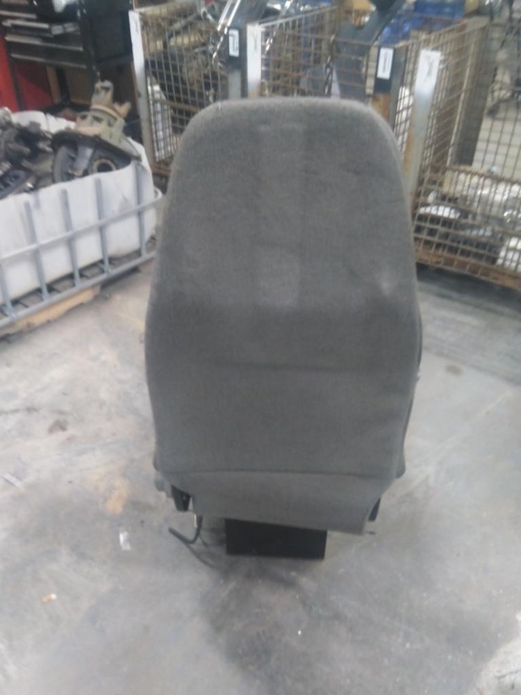 Replaces 2015 PETERBILT 579 FRONT SEAT , GA