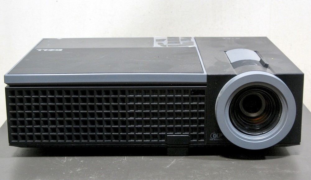 Dell 1610HD DLP Projector
