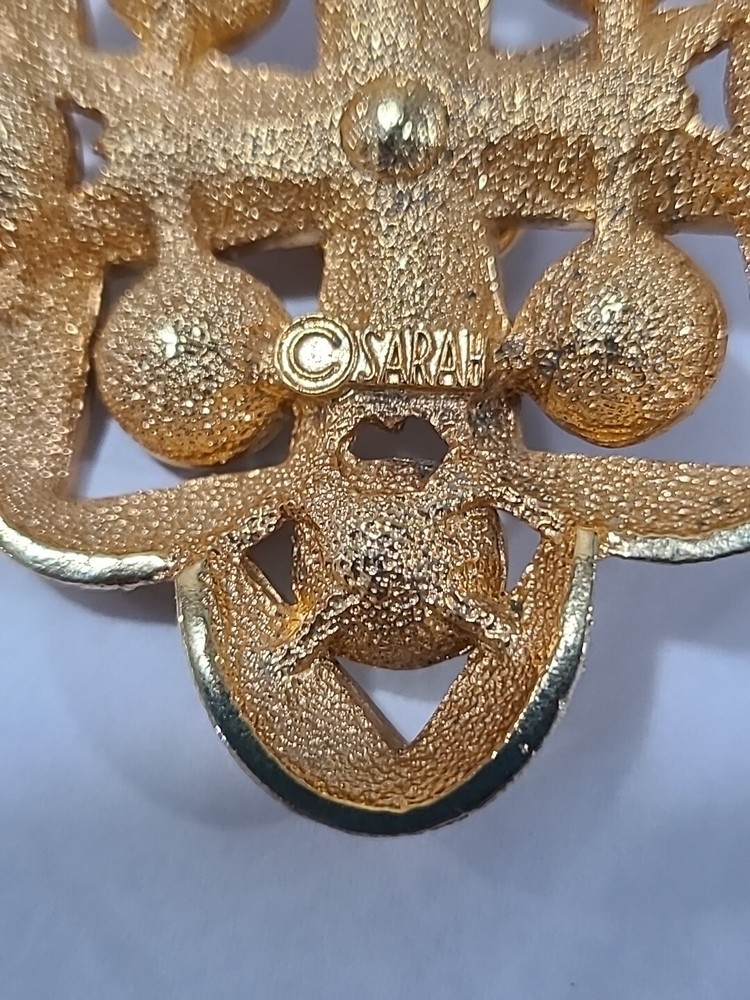 Vintage Sarah Coventry Pendant