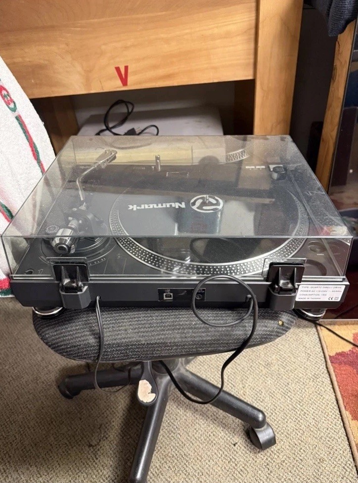 Numark TT250USB Turntable UNTESTED AS IS