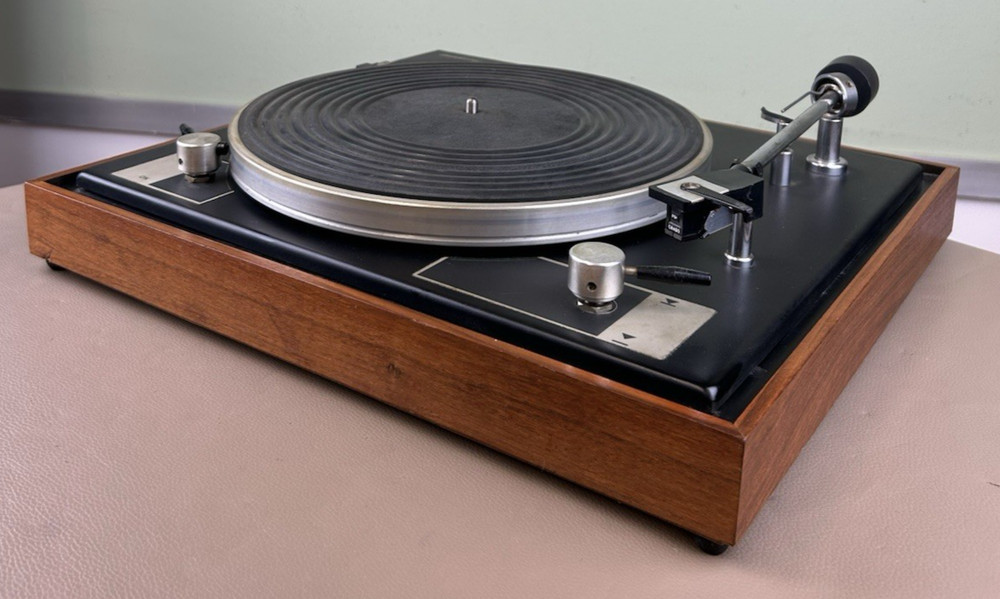 CONNOISSEUR BD 2 TURNTABLE