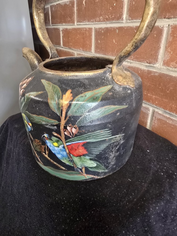 Hand Painted No 7 Kendrick Kettle