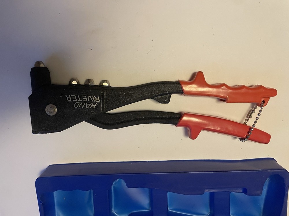 National Hand Riveter Tool Rivet Gun With Case