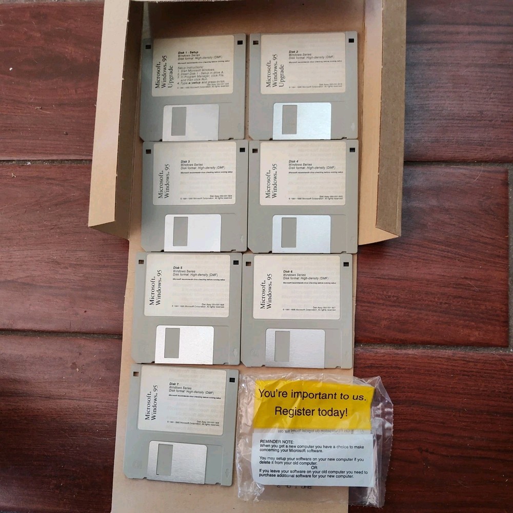 RARE 3.5" MICROSOFT WINDOWS 95 OPERATING SYSTEM BOXED