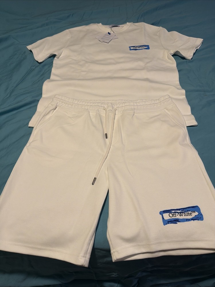 Off White Shorts Set Size Large Full Set. NWT