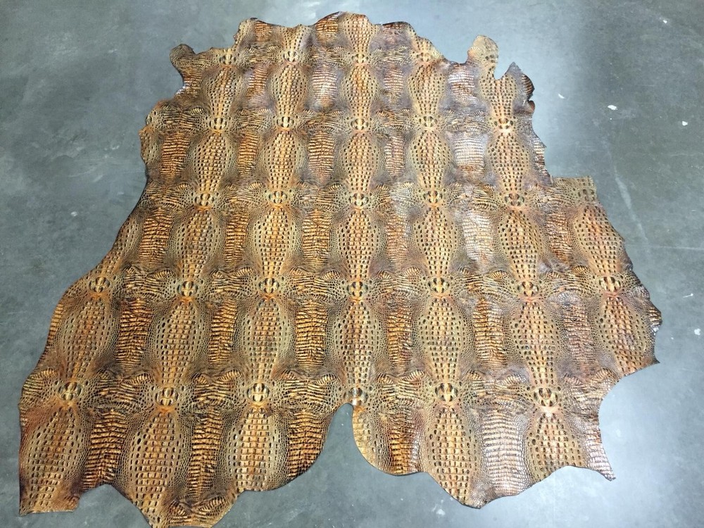 Full Hide Embossed Leather Crocodile Saddle 39/42 Sqft