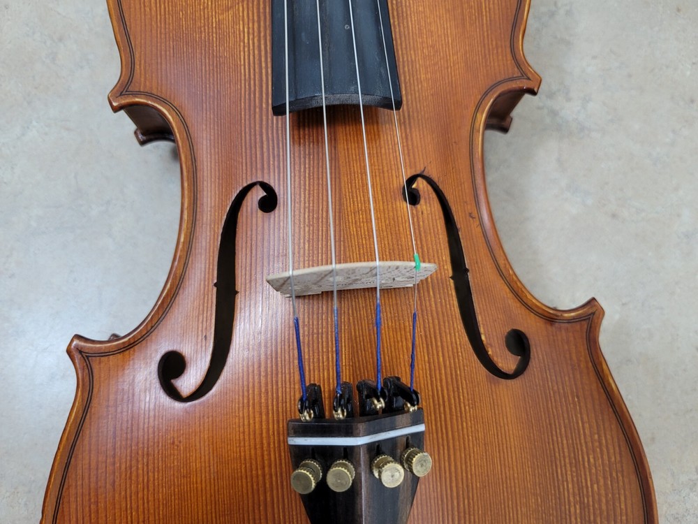 Gotthardt VSF by Stravari 4/4 Violin with Case