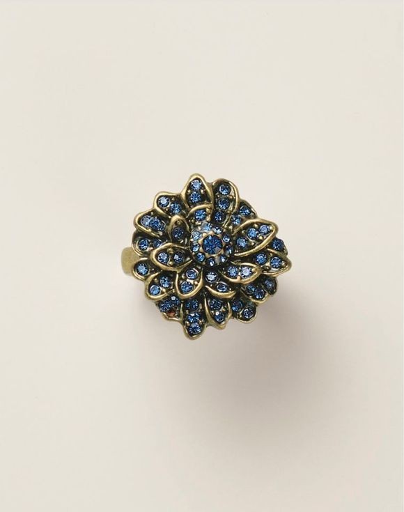 Avon Pearly Blue Lotus Ring