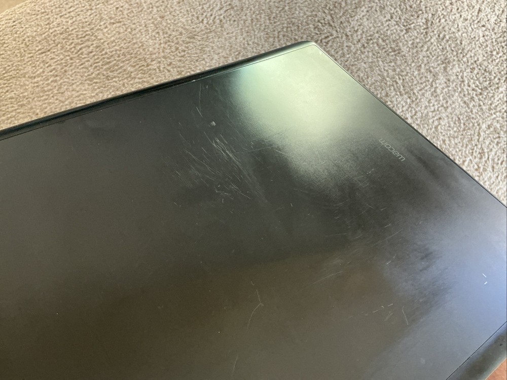 Wacom Intuos Pro Pen Tablet PTH860