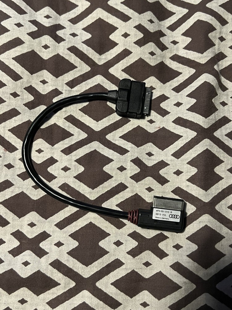 OEM Audi iPhone AMI Cable