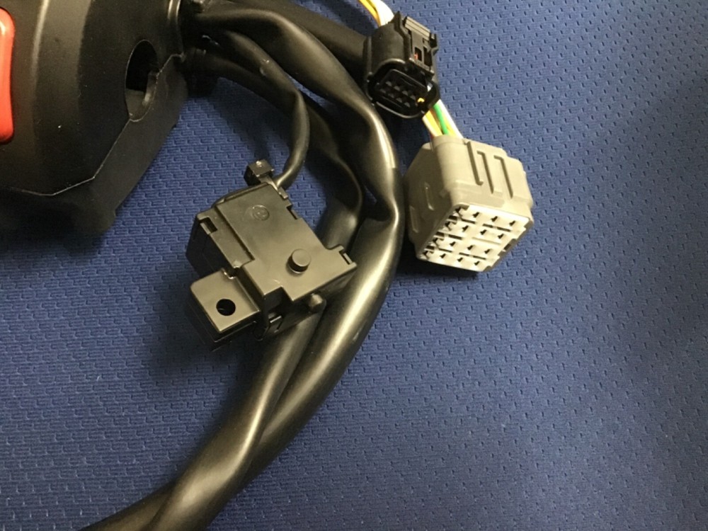 Triumph Motorycle Tiger Explorer RH Switchcube #T2041644