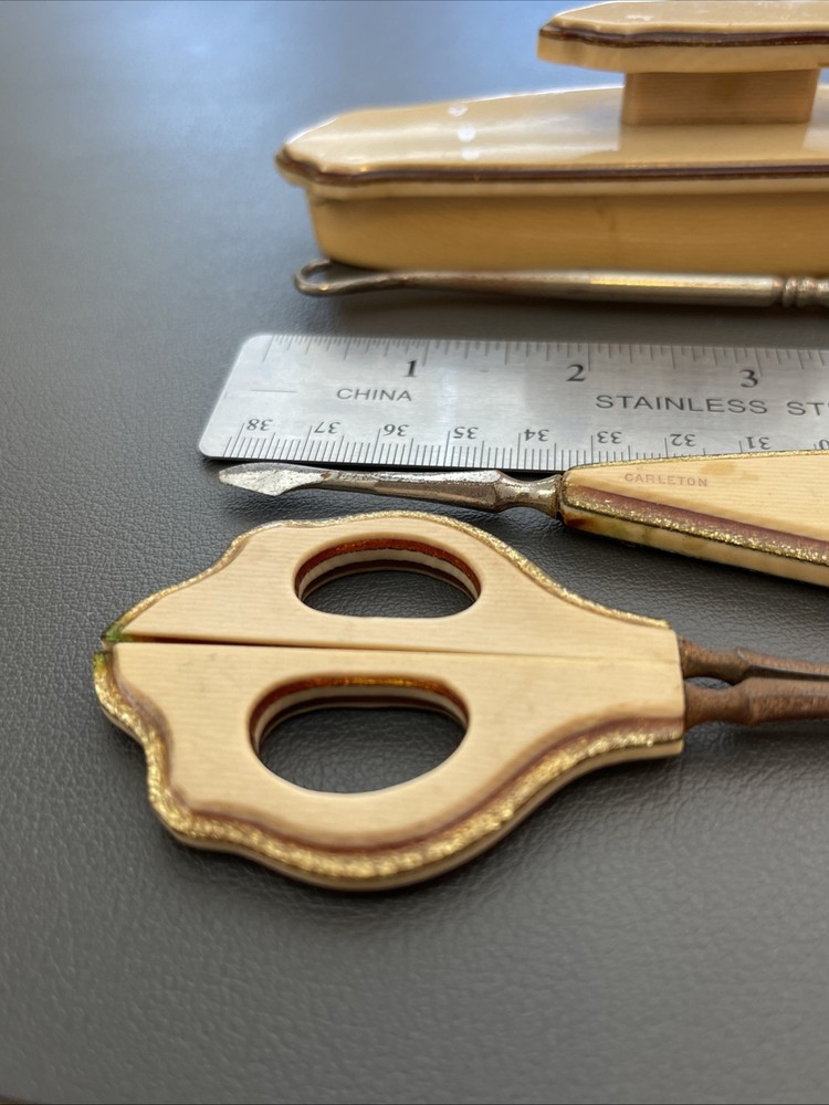 Vintage Art Deco Manicure Vanity Set (Carleton)
