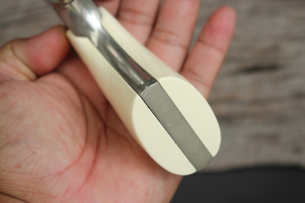 COLT GRIPS FOR PYTHON I, E FRAME OFFICIAL POLICE FAUX IVORY # SILVER MED