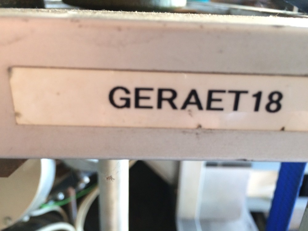 GERAET 18 FEED/DISCHARGE MACHINE FOR CAPSULES - USED