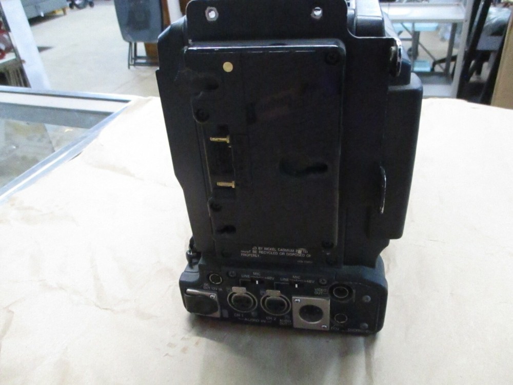 Panasonic AJ-D700P DVCPRO Digital Video Cassette Camera- Powers On " NOT TESTED"