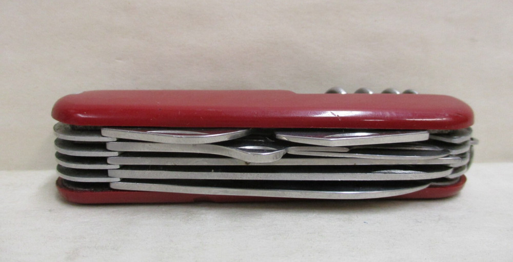 Diamond Superior Multi Purpose Tool 12 pc Pocket Knife with Original Box