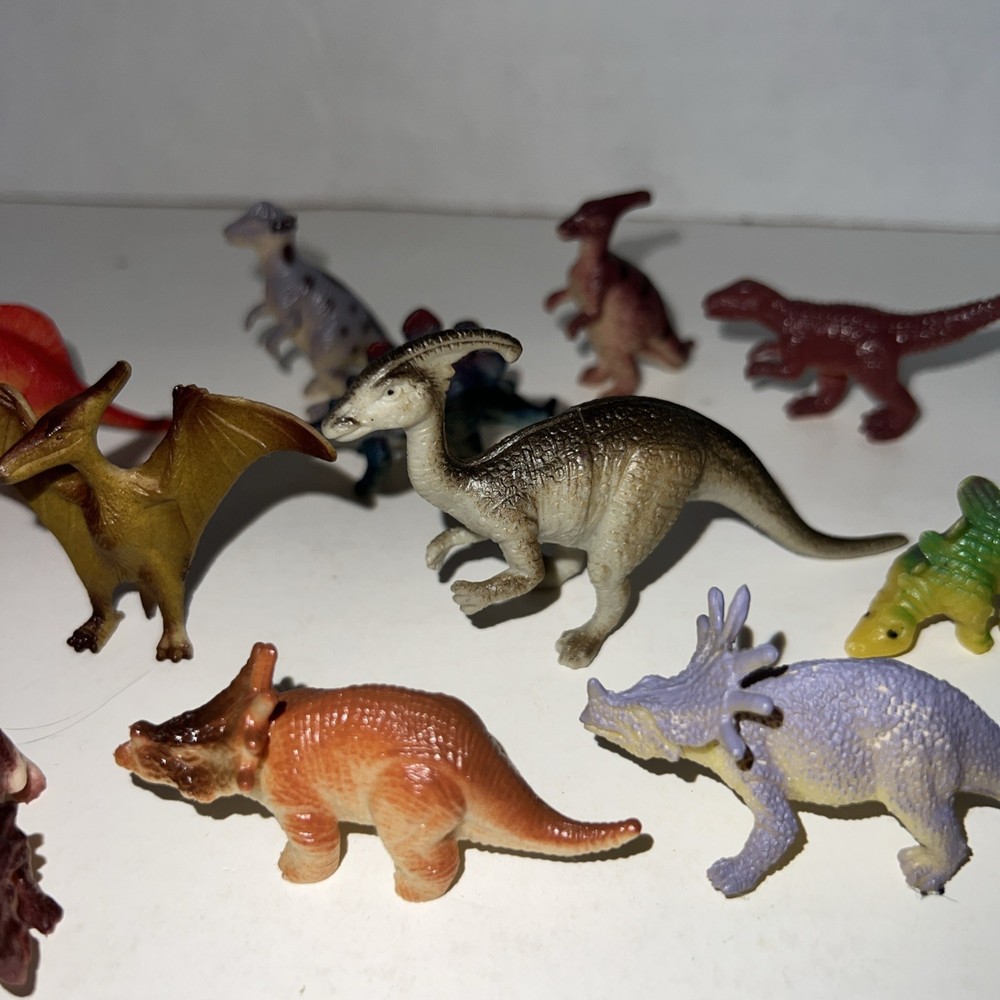 Lot Of Mini Hard Plastic Dinosaurs