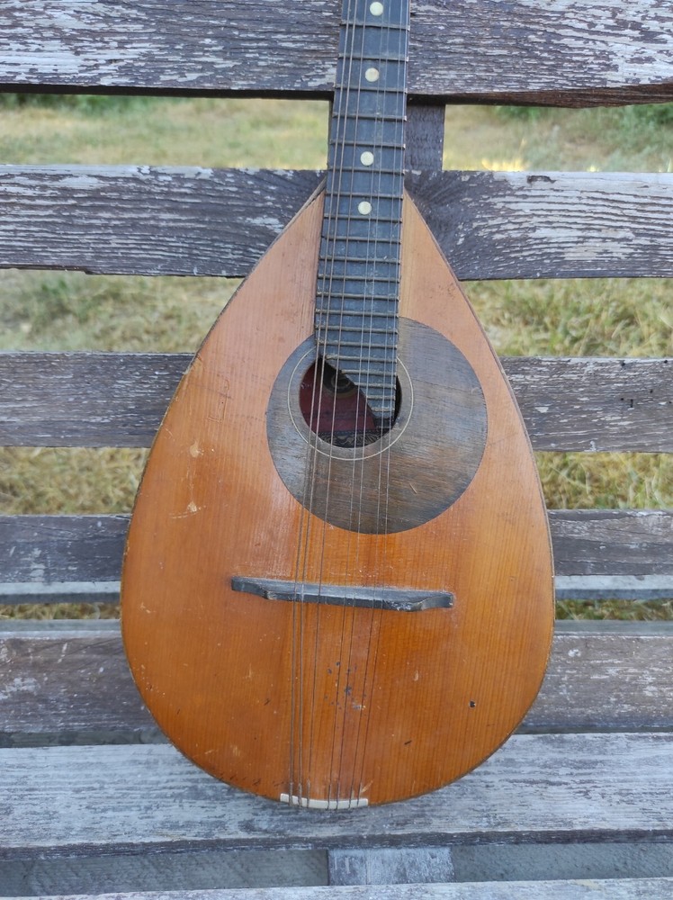 Vintage Mandalina 8 strings/ national stringed instrument