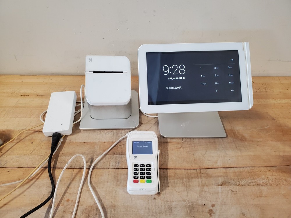 CLOVER C100 13" Touch Screen POS System W/ Printer and Keypad, Read