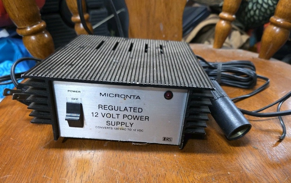 Micronta Regulated 12 Volt Power Supply