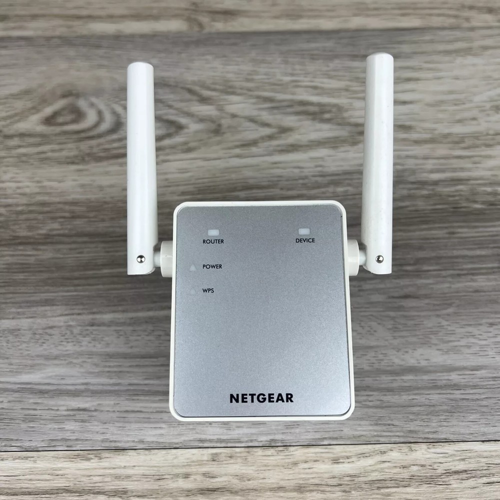 NETGEAR Wi-Fi Range Extender EX3700 - Used