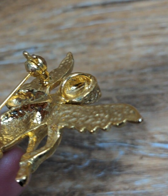 Cherub Angel Brooch 2" Gold Tone
