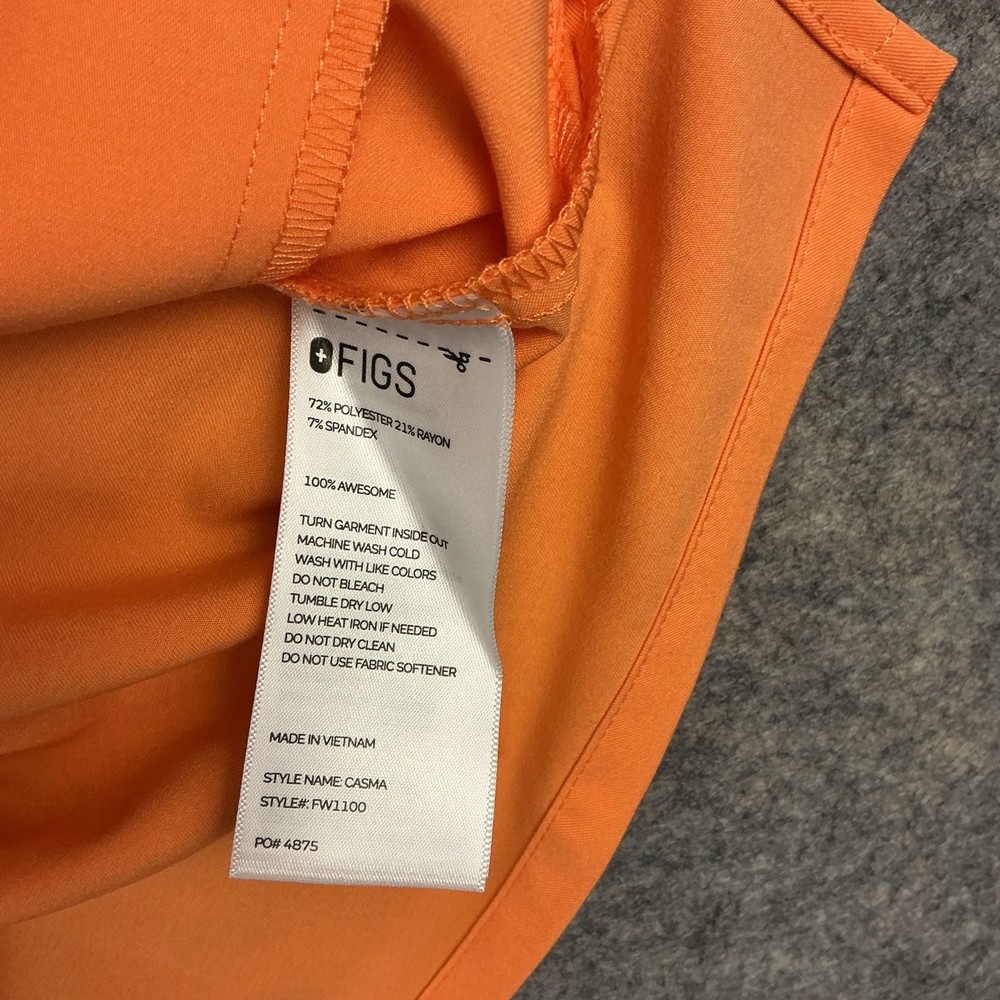 Figs Women’s Technical Collection Scrub Top Pale Orange Size Large EUC 794