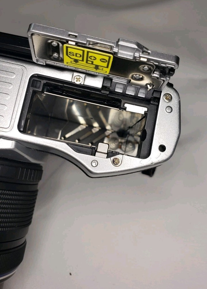 Olympus OM-D E-M10 Digital Camera For Parts