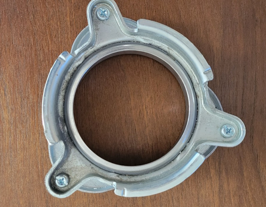 New Insinkerator Disposal Sink Flange & Mounting Ring Only, No box